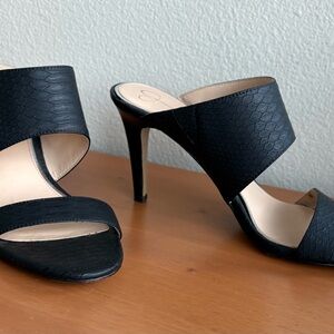 Jessica Simpson Black Textured Heels